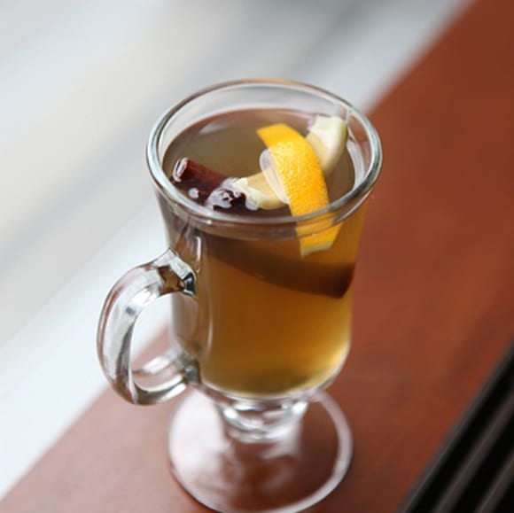 https://imbibemagazine.com/wp-content/uploads/2016/11/chamomile-toddy-porter-house-featured-square-crop.jpg