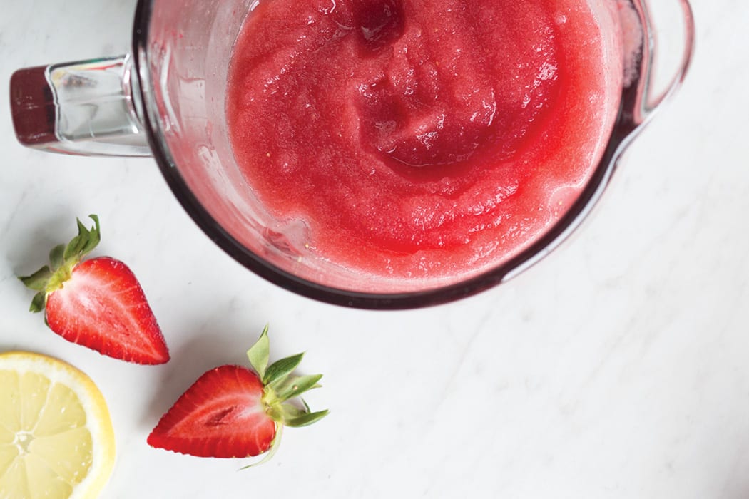 How To Make Frozen Drinks in a Blender: Tips