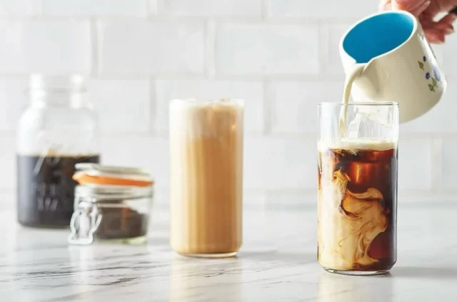 For anyone living in warm climes, cold brew and iced coffee claim their own season on the calendar. But a cooling coffee drink need not necessitate a trip to the coffee shop—if you can brew it hot, you can brew it cold. Head to the link in our bio for tips on making the best possible cold coffee at home.☀️

📸 @johnvalls_f2.0